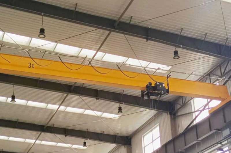 新型歐標(biāo)電動單梁橋式起重機(jī)